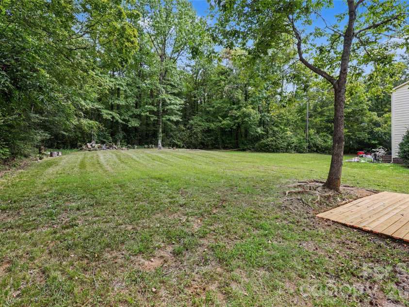 2208 Pinebrook Circle, Charlotte, NC 28208.  MLS# CAR4415234, YatesRealty ID 45853. 