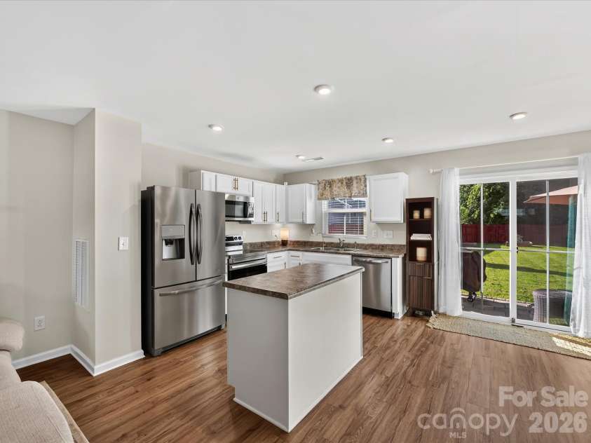 6911 Marissa Lane, Charlotte, NC 28212.  MLS# CAR4415275, YatesRealty ID 45855. 