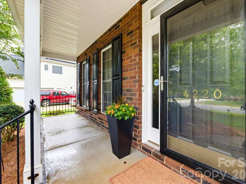 4220 Belle Meade Circle, Belmont, NC 28012.  MLS# CAR4415199, YatesRealty ID 45856. 