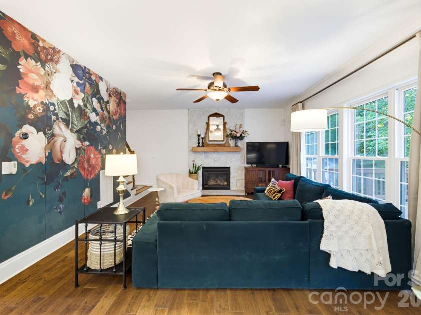 4220 Belle Meade Circle, Belmont, NC 28012.  MLS# CAR4415199, YatesRealty ID 45856. 
