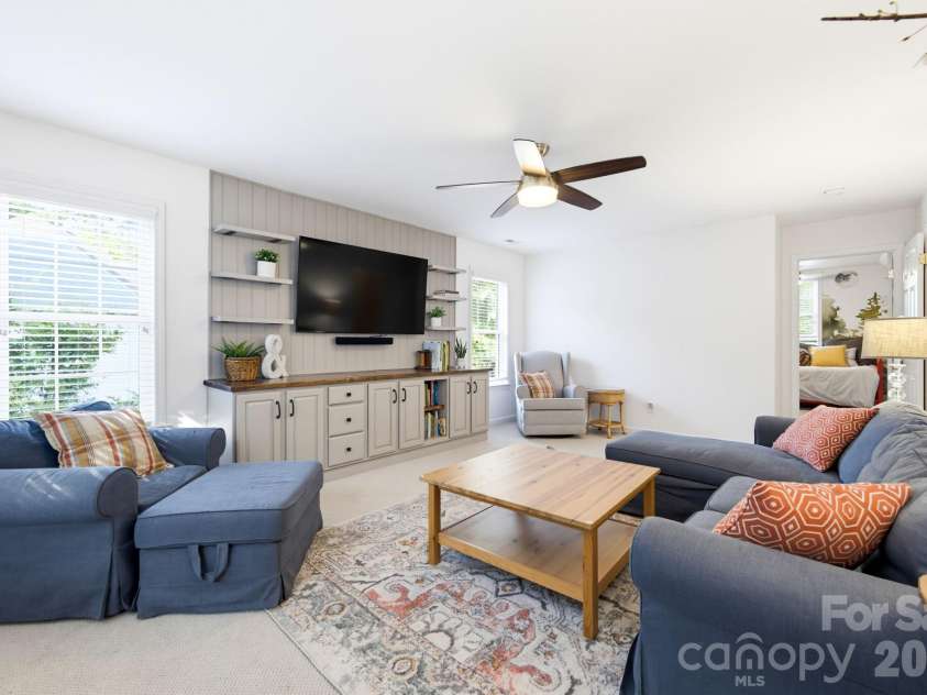 4220 Belle Meade Circle, Belmont, NC 28012.  MLS# CAR4415199, YatesRealty ID 45856. 