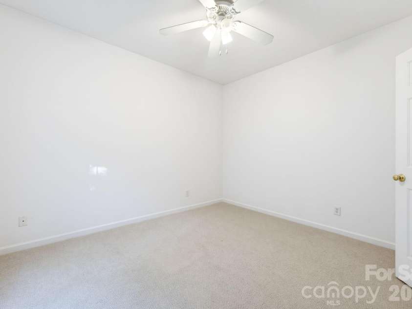 4220 Belle Meade Circle, Belmont, NC 28012.  MLS# CAR4415199, YatesRealty ID 45856. 