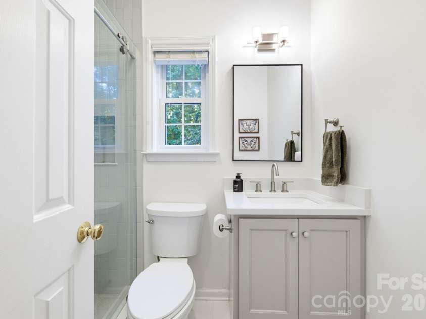 4220 Belle Meade Circle, Belmont, NC 28012.  MLS# CAR4415199, YatesRealty ID 45856. 