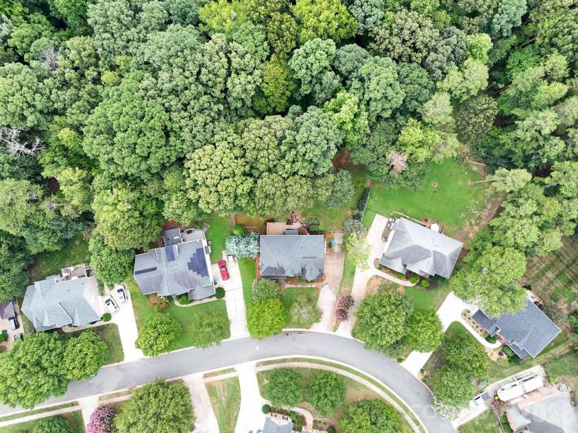 4220 Belle Meade Circle, Belmont, NC 28012.  MLS# CAR4415199, YatesRealty ID 45856. 