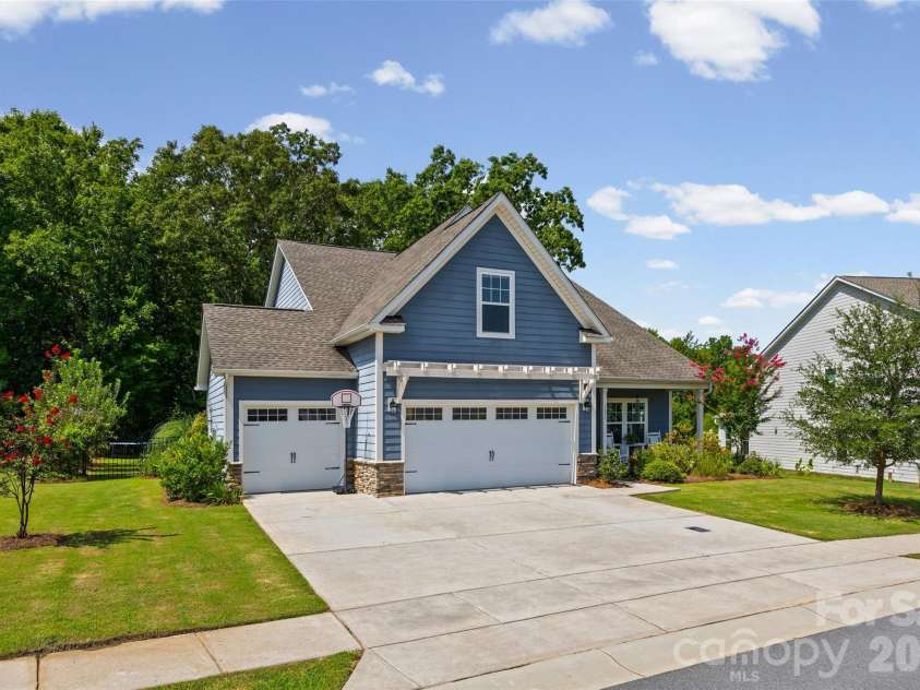 1331 Brooksland Place, Waxhaw, NC 28173.  MLS# CAR4415191, YatesRealty ID 45857. 