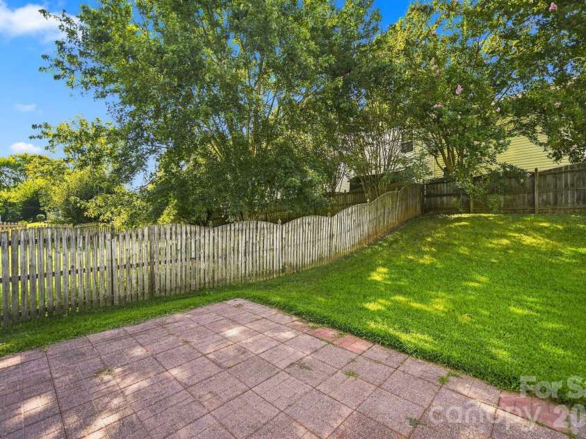 3058 Champion Lane, Concord, NC 28025.  MLS# CAR4415134, YatesRealty ID 45858. 