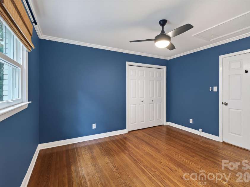 1911 Club Road, Charlotte, NC 28205.  MLS# CAR4415205, YatesRealty ID 45859. 