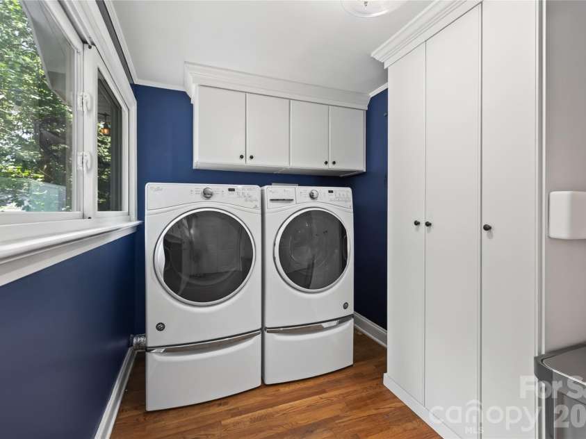 1911 Club Road, Charlotte, NC 28205.  MLS# CAR4415205, YatesRealty ID 45859. 