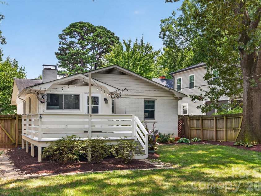 1911 Club Road, Charlotte, NC 28205.  MLS# CAR4415205, YatesRealty ID 45859. 