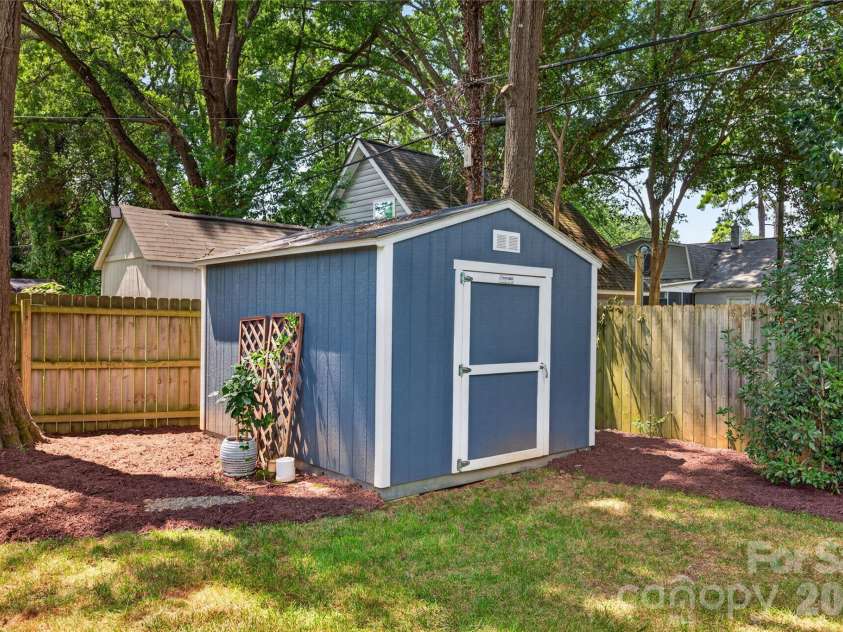 1911 Club Road, Charlotte, NC 28205.  MLS# CAR4415205, YatesRealty ID 45859. 