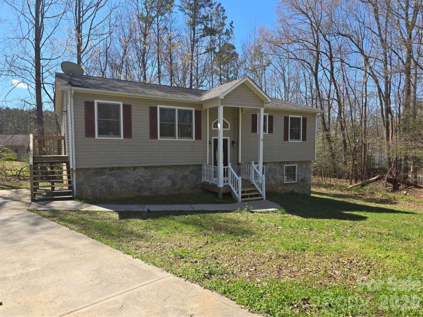 134 Millard Lane, Troutman, NC 28166.  MLS# CAR4287571, YatesRealty ID 4586. 