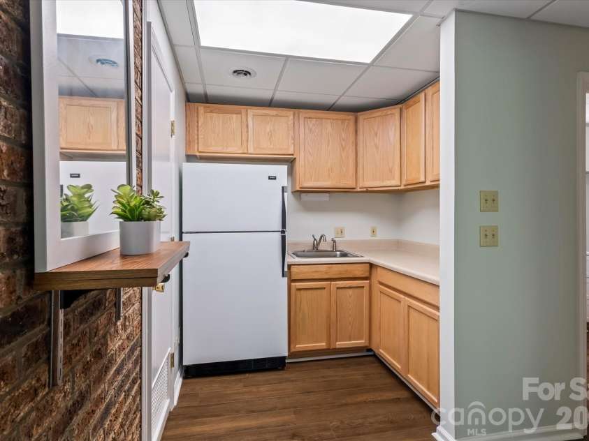 3524 Stockton Avenue, Concord, NC 28027.  MLS# CAR4415209, YatesRealty ID 45860. Basement Kitchenette