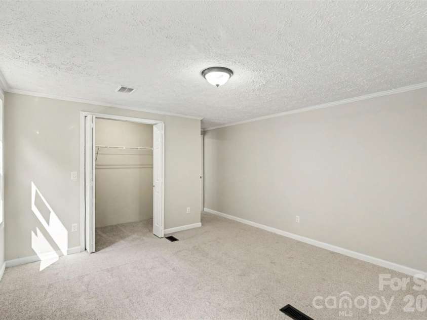 5174 Grand Canyon Road, Concord, NC 28027.  MLS# CAR4414923, YatesRealty ID 45861. 