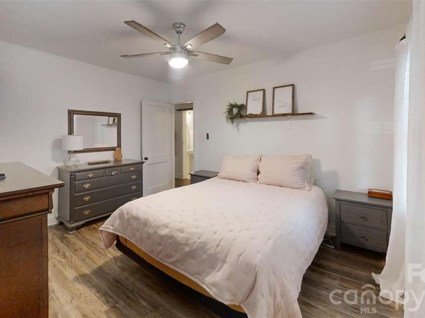 506 Cedar Street, Lincolnton, NC 28092.  MLS# CAR4414966, YatesRealty ID 45862. 