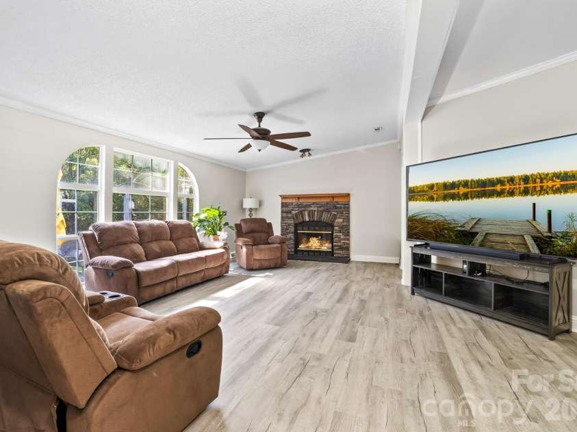 409 Helton Road, Cherryville, NC 28021.  MLS# CAR4415093, YatesRealty ID 45863. 