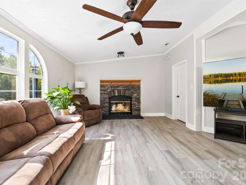 409 Helton Road, Cherryville, NC 28021.  MLS# CAR4415093, YatesRealty ID 45863. 