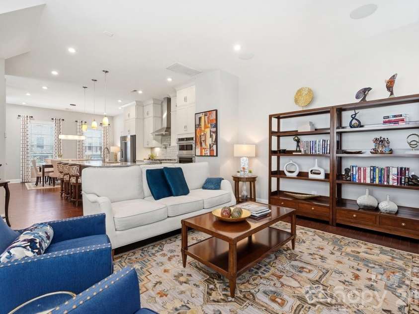 2526 Kenmore Avenue, Charlotte, NC 28204.  MLS# CAR4415066, YatesRealty ID 45864. 