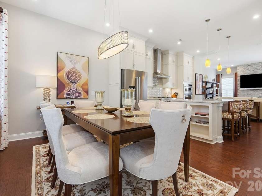 2526 Kenmore Avenue, Charlotte, NC 28204.  MLS# CAR4415066, YatesRealty ID 45864. 