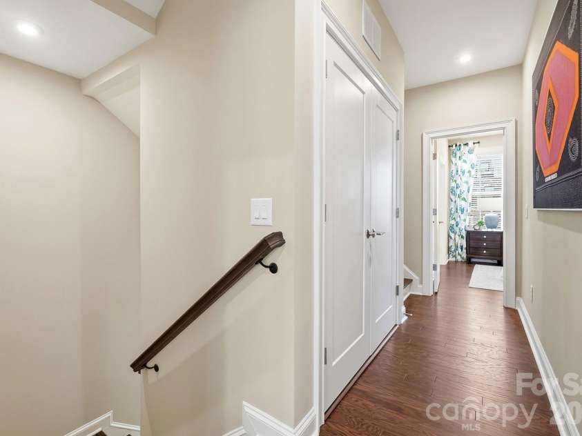 2526 Kenmore Avenue, Charlotte, NC 28204.  MLS# CAR4415066, YatesRealty ID 45864. 