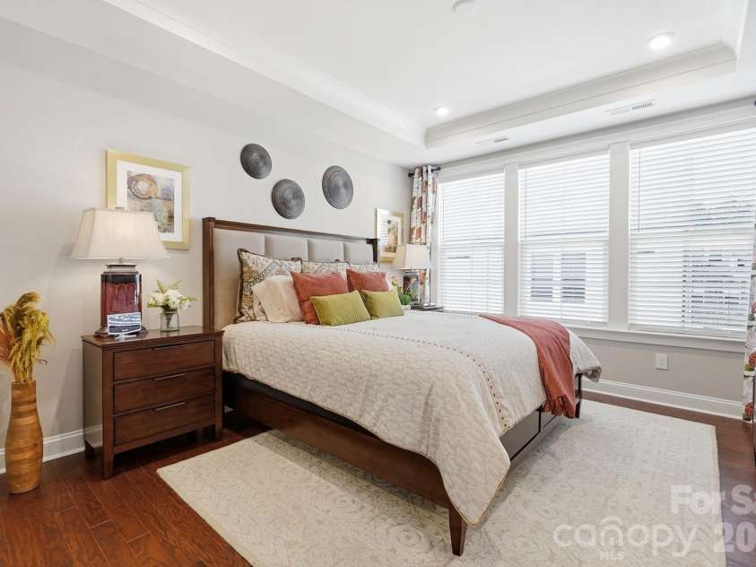 2526 Kenmore Avenue, Charlotte, NC 28204.  MLS# CAR4415066, YatesRealty ID 45864. 