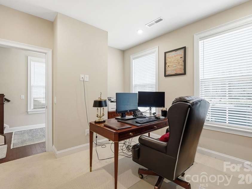 2526 Kenmore Avenue, Charlotte, NC 28204.  MLS# CAR4415066, YatesRealty ID 45864. 