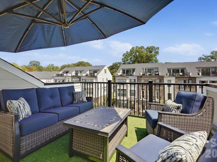 2526 Kenmore Avenue, Charlotte, NC 28204.  MLS# CAR4415066, YatesRealty ID 45864. 