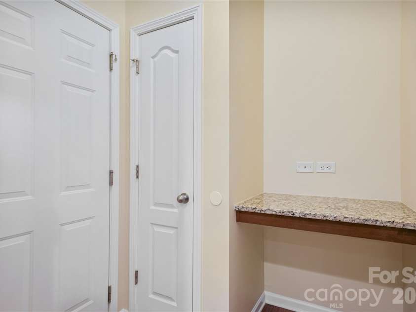 13201 Ferguson Forest Drive, Charlotte, NC 28273.  MLS# CAR4414972, YatesRealty ID 45865. 