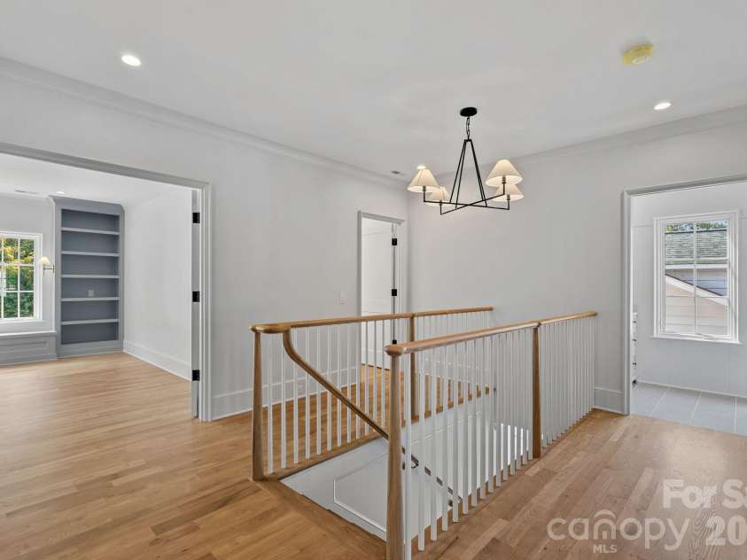 1220 Biltmore Drive, Charlotte, NC 28207.  MLS# CAR4414885, YatesRealty ID 45867. 