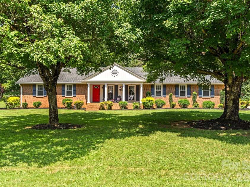 140 Spicewood Lane, Salisbury, NC 28147.  MLS# CAR4414651, YatesRealty ID 45868. 