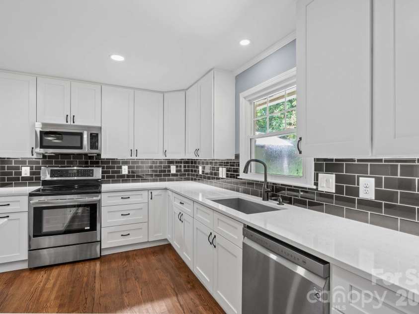140 Spicewood Lane, Salisbury, NC 28147.  MLS# CAR4414651, YatesRealty ID 45868. 
