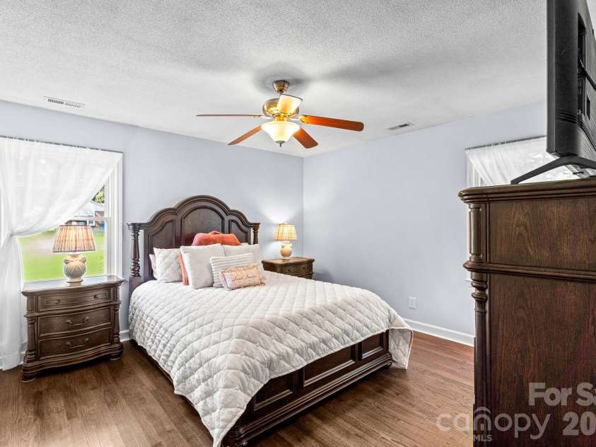 140 Spicewood Lane, Salisbury, NC 28147.  MLS# CAR4414651, YatesRealty ID 45868. 