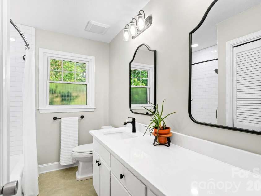 140 Spicewood Lane, Salisbury, NC 28147.  MLS# CAR4414651, YatesRealty ID 45868. 
