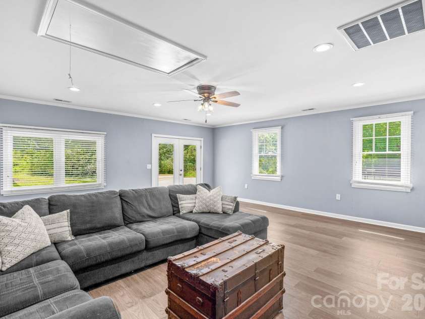 140 Spicewood Lane, Salisbury, NC 28147.  MLS# CAR4414651, YatesRealty ID 45868. 