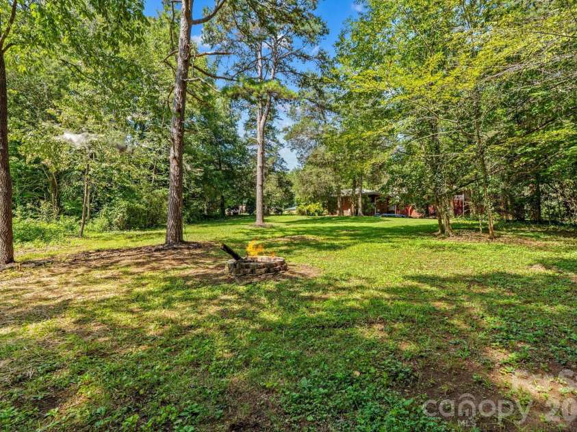 140 Spicewood Lane, Salisbury, NC 28147.  MLS# CAR4414651, YatesRealty ID 45868. 