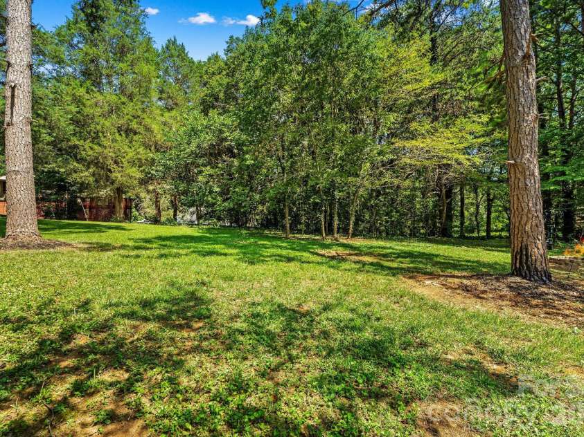 140 Spicewood Lane, Salisbury, NC 28147.  MLS# CAR4414651, YatesRealty ID 45868. 
