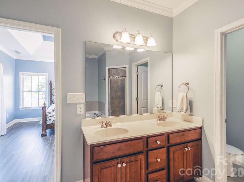 141 Logan Ridge Drive, Statesville, NC 28677.  MLS# CAR4414701, YatesRealty ID 45869. 