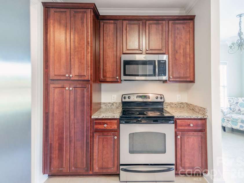 141 Logan Ridge Drive, Statesville, NC 28677.  MLS# CAR4414701, YatesRealty ID 45869. 