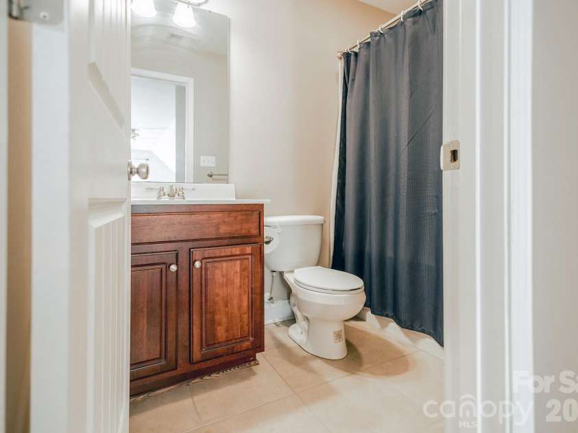 141 Logan Ridge Drive, Statesville, NC 28677.  MLS# CAR4414701, YatesRealty ID 45869. 