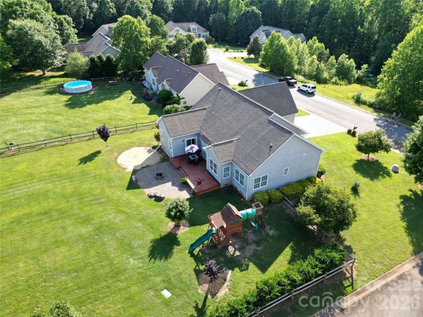 141 Logan Ridge Drive, Statesville, NC 28677.  MLS# CAR4414701, YatesRealty ID 45869. 