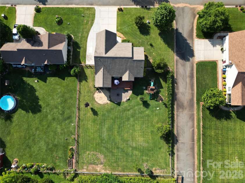 141 Logan Ridge Drive, Statesville, NC 28677.  MLS# CAR4414701, YatesRealty ID 45869. 