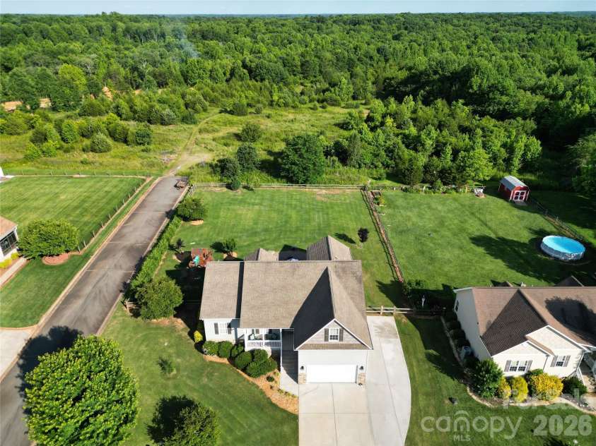 141 Logan Ridge Drive, Statesville, NC 28677.  MLS# CAR4414701, YatesRealty ID 45869. 