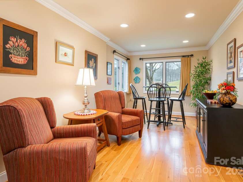 173 Winding Meadows Drive, Flat Rock, NC 28731.  MLS# CAR4234508, YatesRealty ID 4587. 