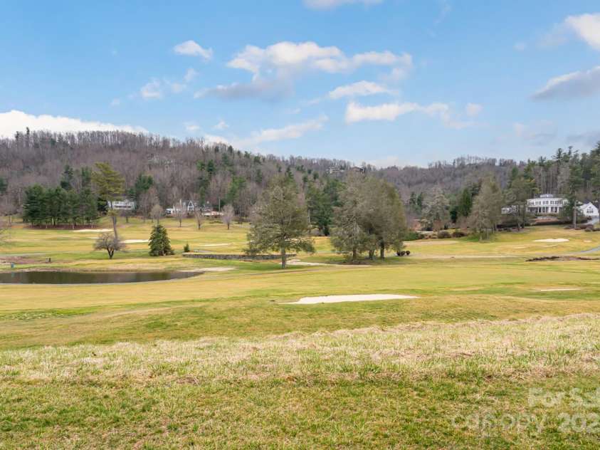 173 Winding Meadows Drive, Flat Rock, NC 28731.  MLS# CAR4234508, YatesRealty ID 4587. 