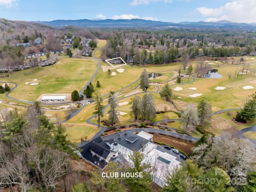 173 Winding Meadows Drive, Flat Rock, NC 28731.  MLS# CAR4234508, YatesRealty ID 4587. 