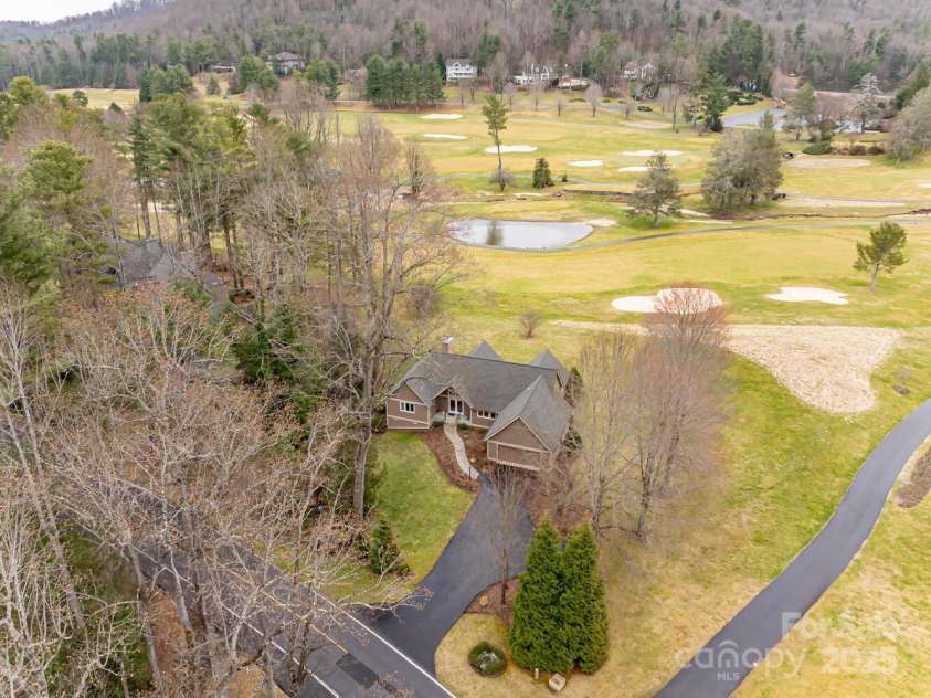 173 Winding Meadows Drive, Flat Rock, NC 28731.  MLS# CAR4234508, YatesRealty ID 4587. 