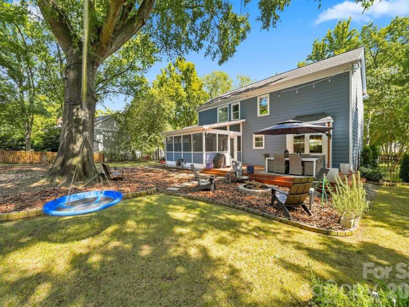 9209 Deer Spring Lane, Charlotte, NC 28210.  MLS# CAR4414552, YatesRealty ID 45871. 