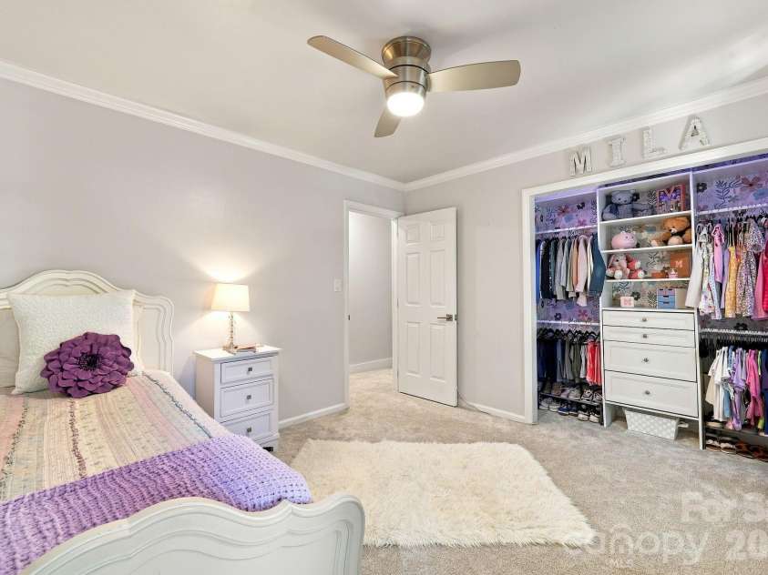 9209 Deer Spring Lane, Charlotte, NC 28210.  MLS# CAR4414552, YatesRealty ID 45871. Bedroom 3