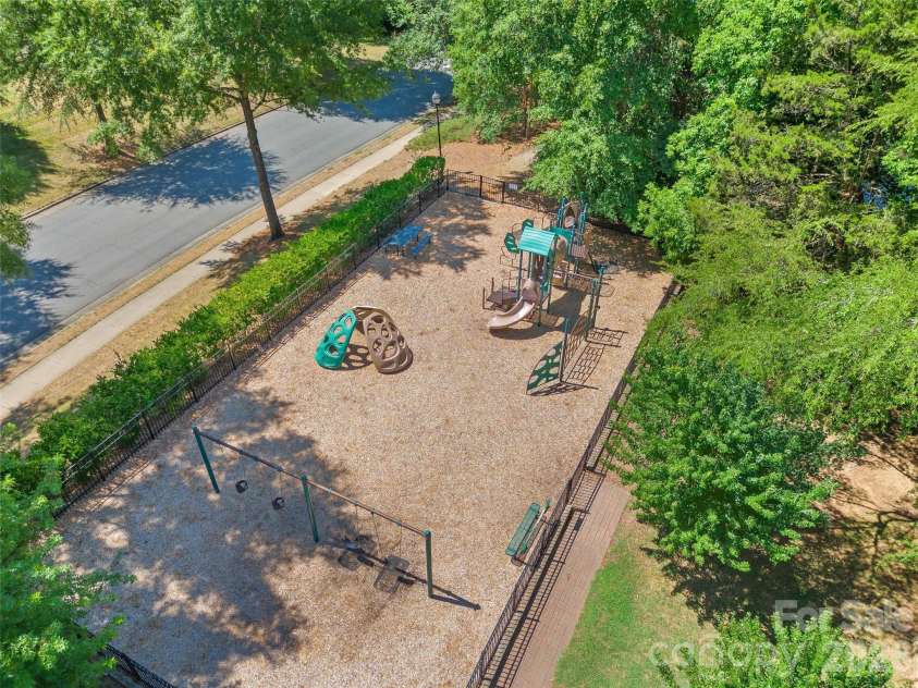 9209 Deer Spring Lane, Charlotte, NC 28210.  MLS# CAR4414552, YatesRealty ID 45871. Playground