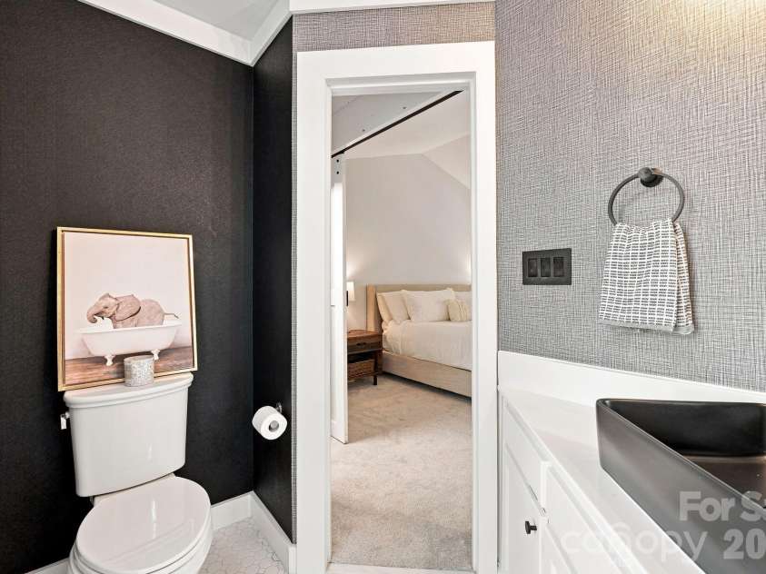 9209 Deer Spring Lane, Charlotte, NC 28210.  MLS# CAR4414552, YatesRealty ID 45871. Primary bathroom