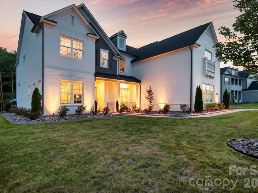 8624 Balcony Bridge Road, Huntersville, NC 28078.  MLS# CAR4414442, YatesRealty ID 45872. 